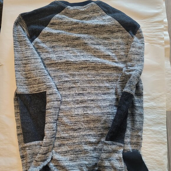Rogue State Sweatshirt Gray Black Gray Classy Pullover With Zip Pockets Sz Small - Picture 3 of 5